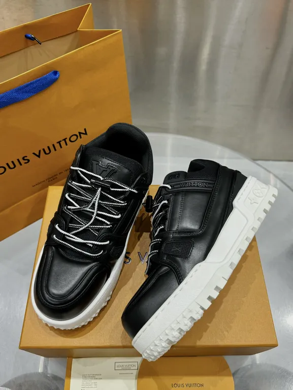 Louis Vuitton Shoe 